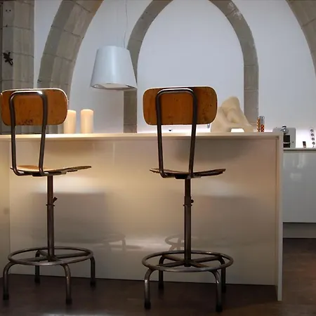 La Chapelle Du Carmel فيلة أوريلاك