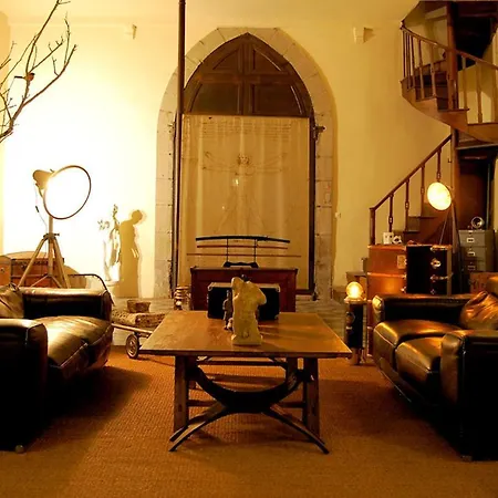 فيلة La Chapelle Du Carmel أوريلاك